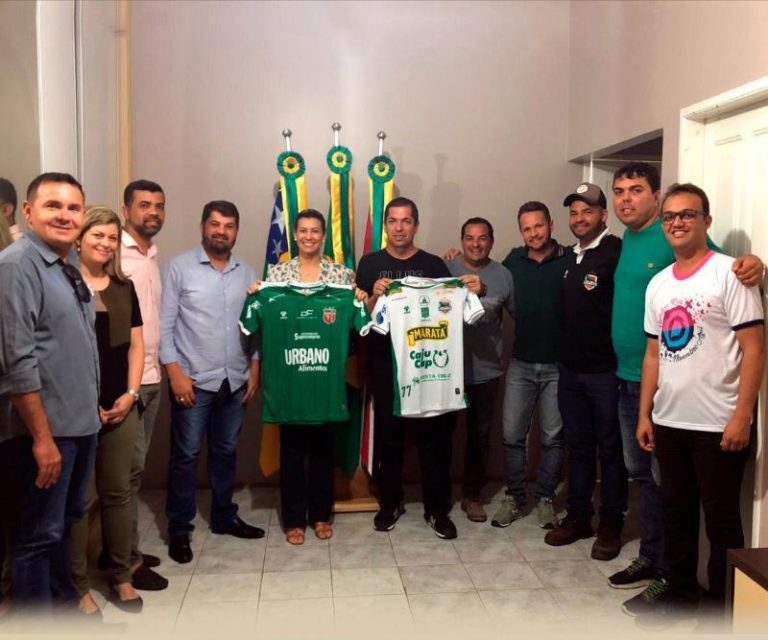Clubes de futebol e futsal do Lagarto renovam parceria com a Prefeitura