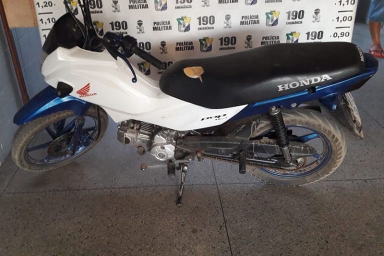 PM recupera veículo clonado e com restrição de roubo em Lagarto