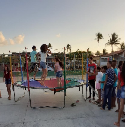 Comunidade do Luiz Freire recebe 3ª Festa Beneficente das Crianças