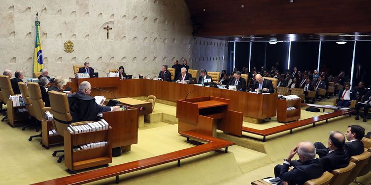 Barroso vota a favor de prisão após 2ª instância