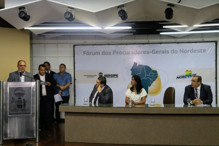Belivaldo discute fortalecimento jurídico do Consórcio Nordeste com Procuradores-Gerais