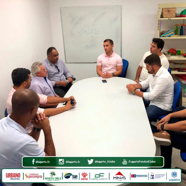 Novo técnico do Lagarto FC visita dependências do clube