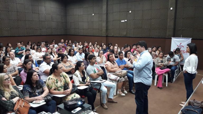 SES reúne municípios para discutir alimentação no novo sistema de vacinas