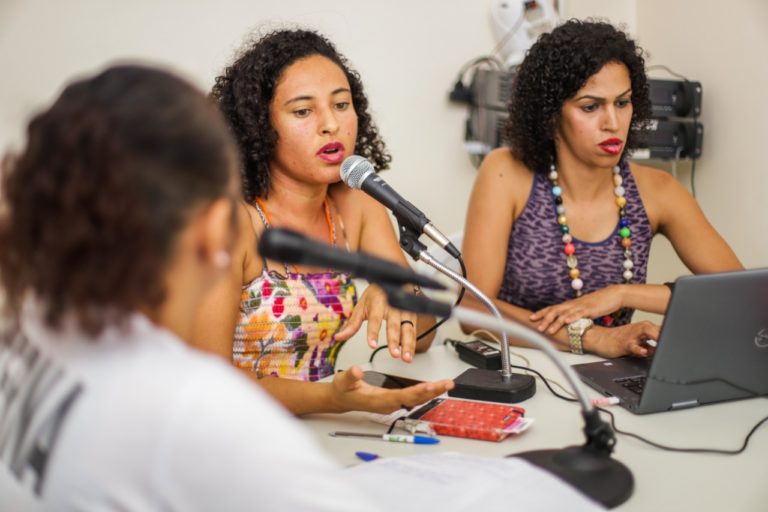 Prefem estreia programa com debate sobre Relacionamentos Abusivos