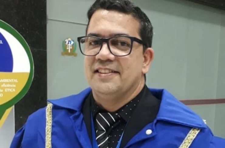 Claudefranklin Monteiro ocupa a cadeira 21 da Academia Sergipana de Educação