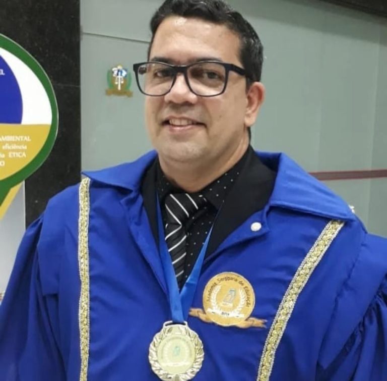 Historiador lagartense é empossado na Academia Sergipana de Educação