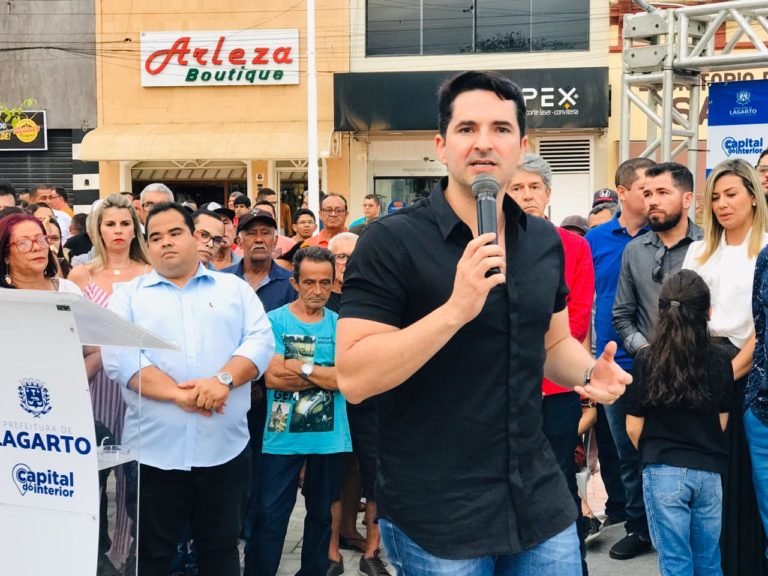 Gustinho: Todos os candidatos a vereador têm que ficar em um partido só