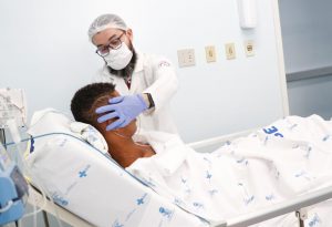 Fonoaudiologia auxilia no tratamento de pacientes do Huse