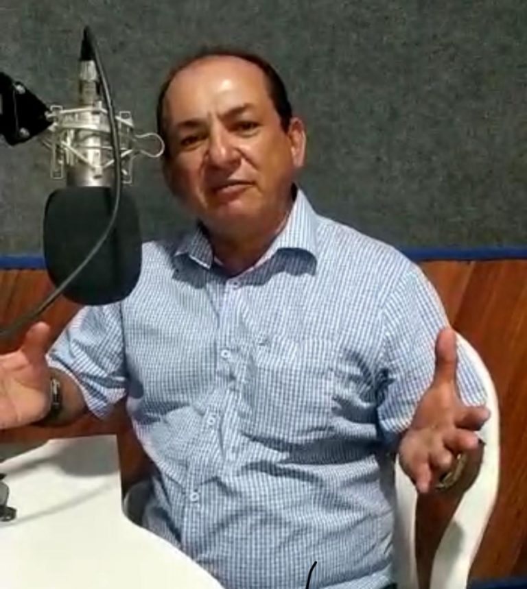 Ex-prefeito Valmir Monteiro passa a apresentar programa radialístico