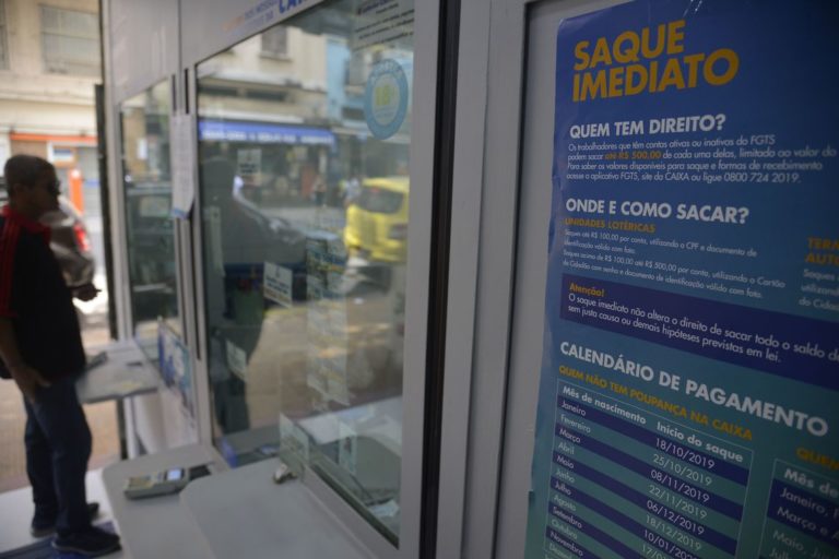 Caixa a suspende sorteios da Loteria Federal por três meses