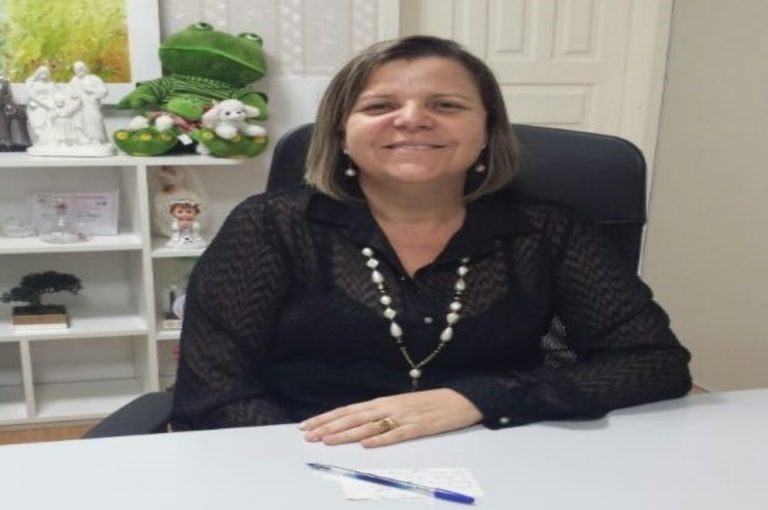 Carro que transportava delegada sofre capotamento na SE-100