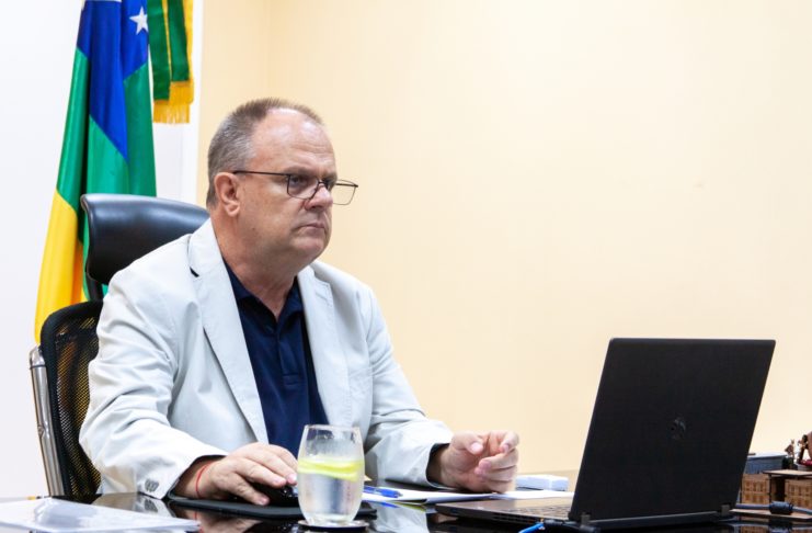 Belivaldo poderá flexibilizar ainda mais o isolamento na próxima semana