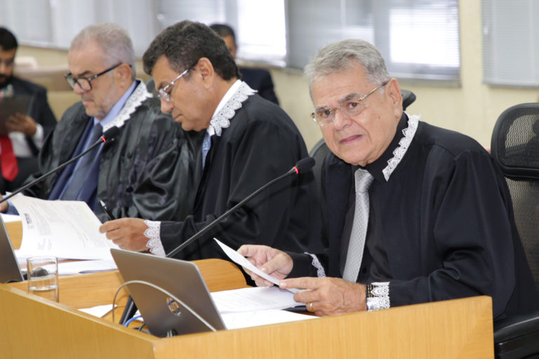 Tribunal de Contas emite alerta a vereadores e deputados estaduais