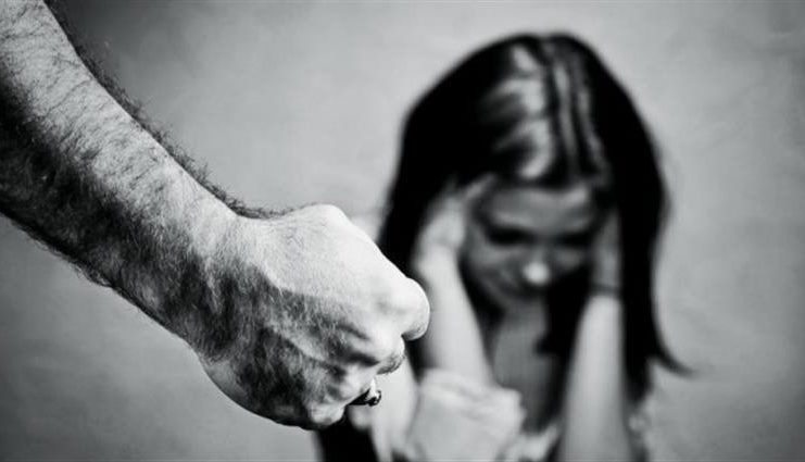 Violência doméstica pode gerar até três anos de detenção