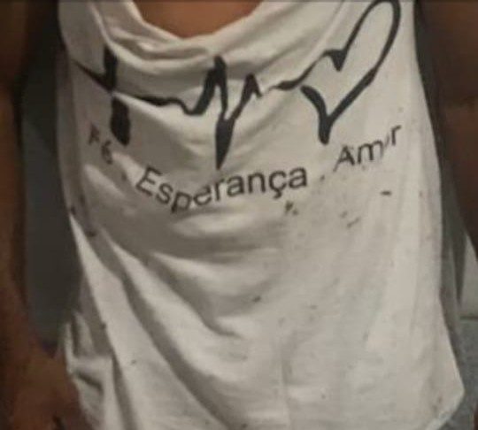 03fc6f06-7740-4b04-a806-9d9fa0bf7bdf