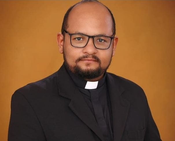 Padre Paulo Seza deve receber alta nas próximas 48h
