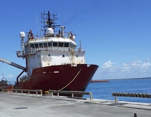 Covid-19: três tripulantes de um navio ancorado em Sergipe recebem alta médica