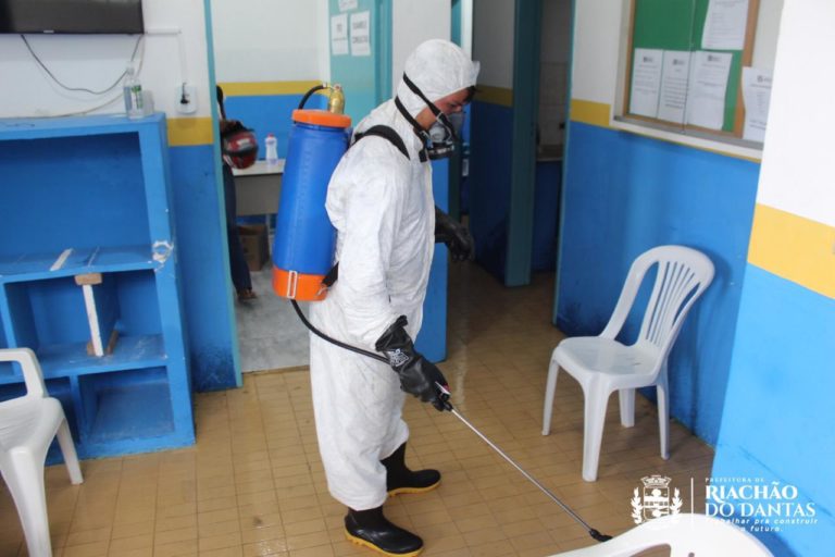 Prefeitura de Riachão do Dantas realiza desinfecção de espaços públicos