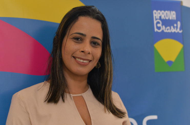 Chefe da DRE II, Daniela Silva diz que os dados não são suficientes para suspender as aulas presencias de forma permanente