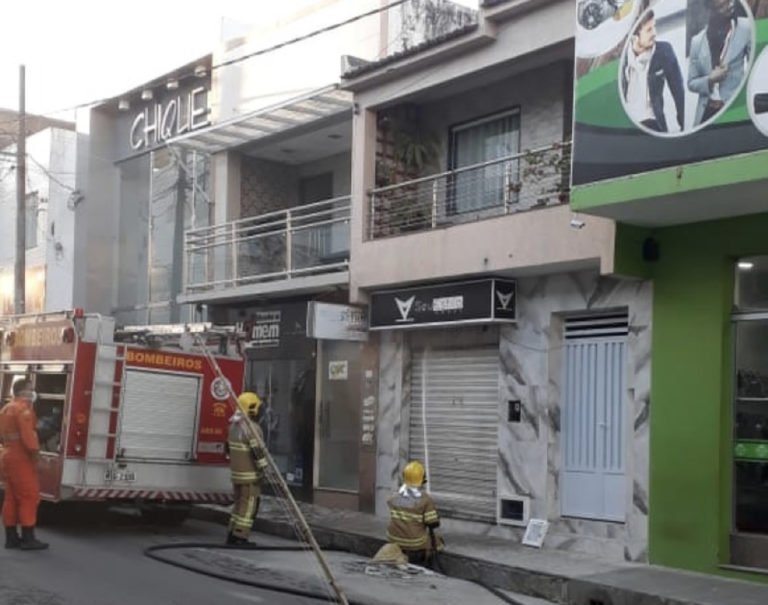 Princípio de incêndio é contido por Bombeiros no centro de Lagarto