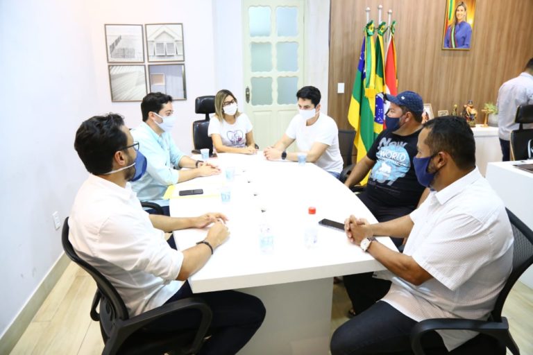 Prefeita de Lagarto assina acordo para construção de passagem molhada para assentamentos