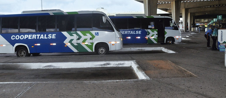 Frota de ônibus intermunicipal volta a circular com a capacidade ampliada na terça-feira, 23