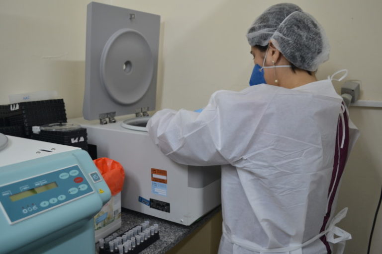 Lacen amplia pesquisa do coronavirus através de parceria com Fiocruz