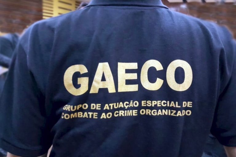 Gaeco cumpre mandados de busca, apreensão e prisão contra o PCC em Sergipe