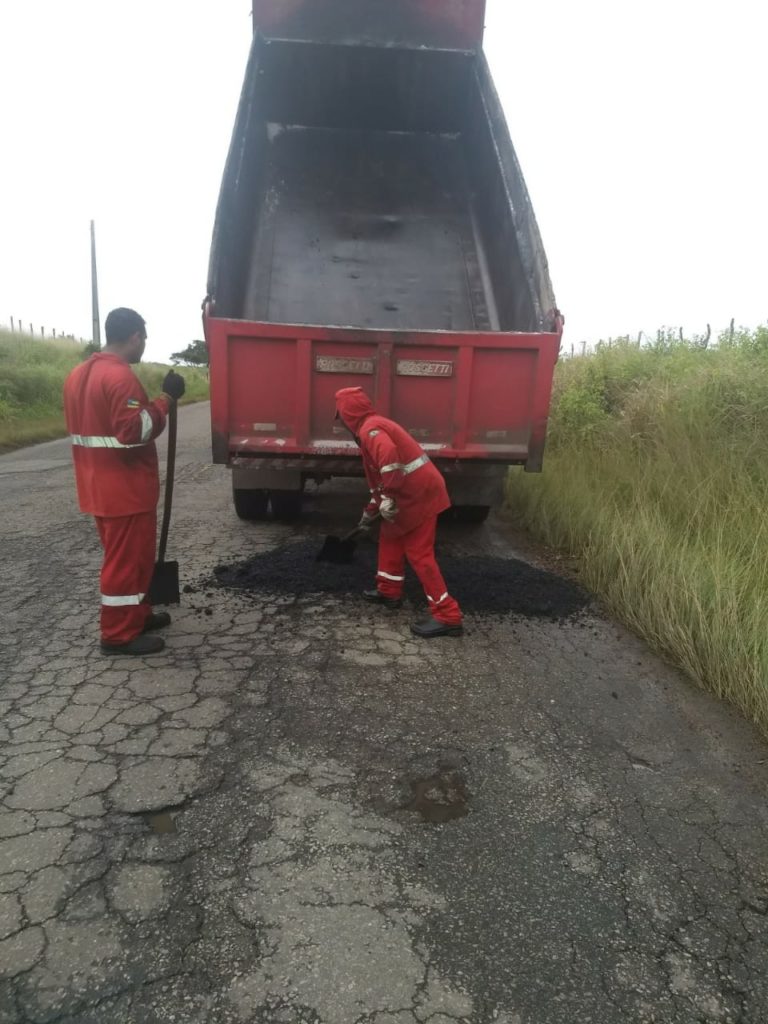 Operação tapa-buracos é realizada em rodovias de acesso a Lagarto