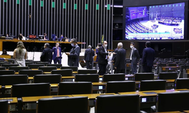 Câmara conclui votação de MP que flexibiliza regras do Prouni