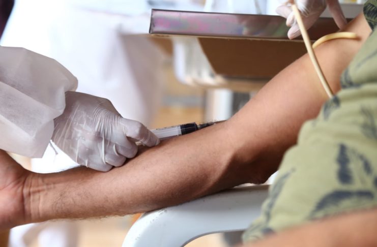Quem testar positivo terá o sangue coletado e analisado em laboratório
