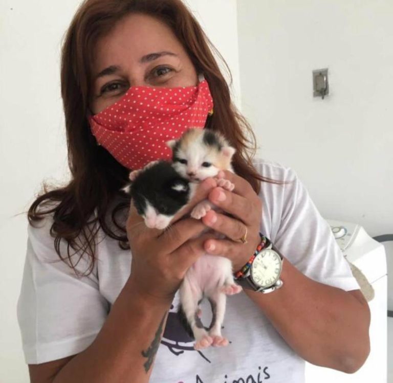 Vera Silva deseja aos lagartenses um feliz Dia dos Pais de pets