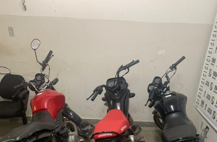 Motocicletas recuperadas pela Polícia Civil em Simão Dias