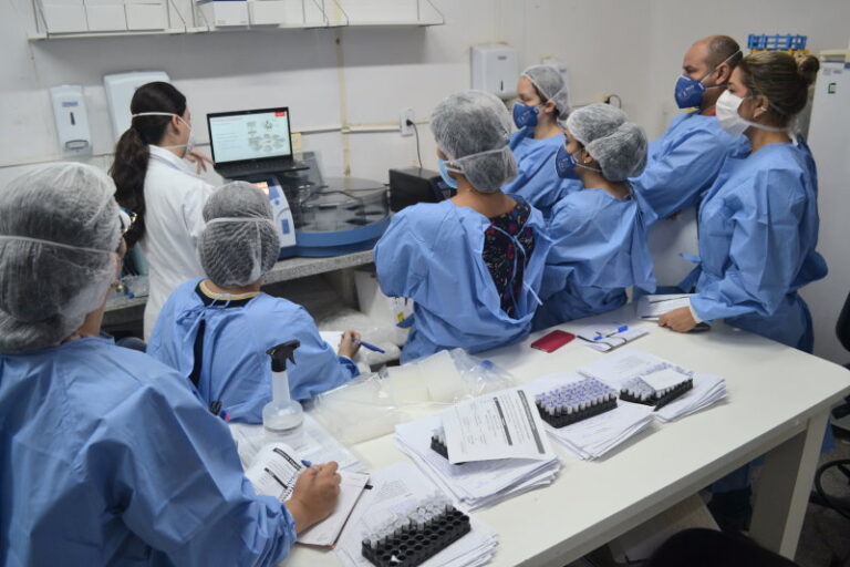 Lacen recebe novo extrator e amplia testagem de amostras para coronavírus em Sergipe