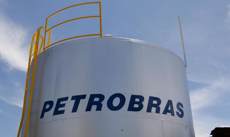 Petrobras apresenta lucro líquido de R$ 124,6 bilhões em 2023