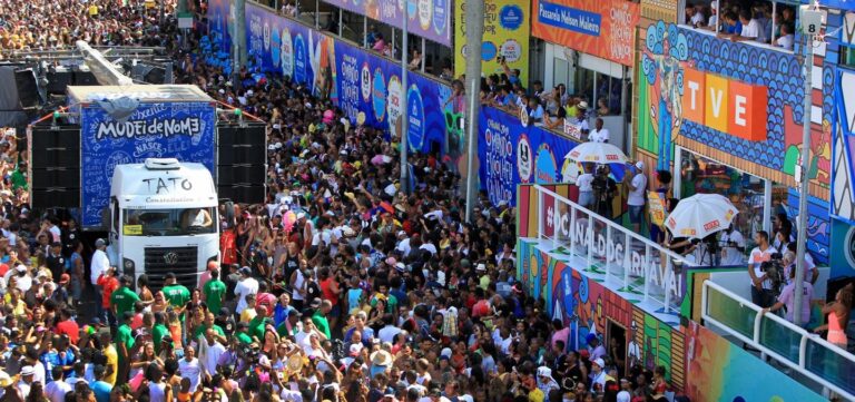 Carnaval de Salvador está suspenso por conta da pandemia da COVID-19