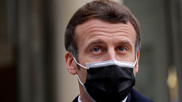 Presidente da França, Emmanuel Macron é diagnosticado com covid-19