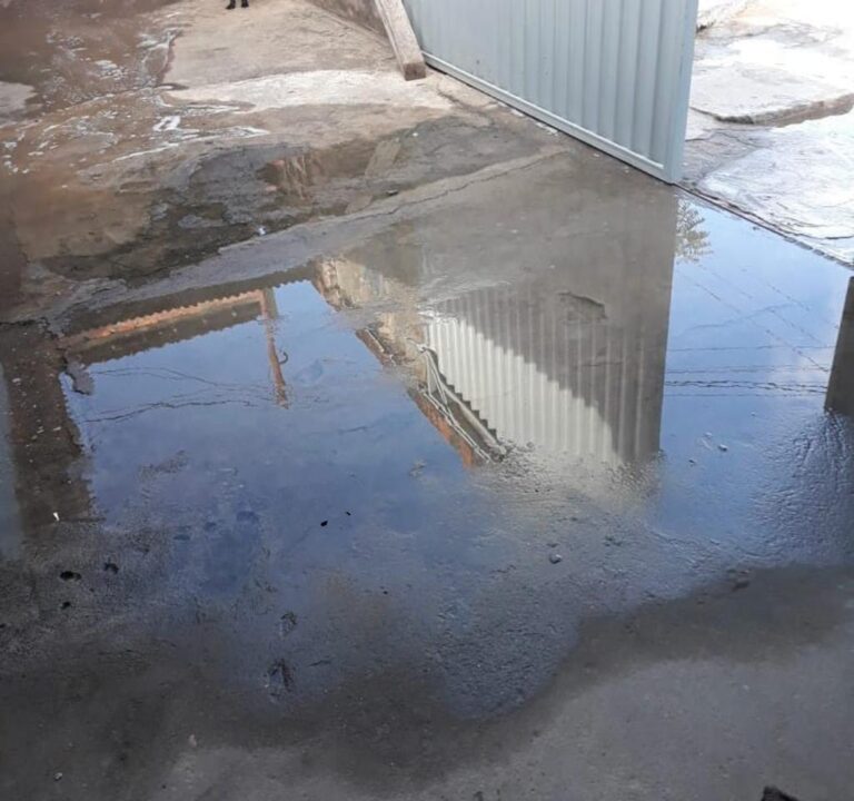 Boia quebrada gera transtornos no bairro Jardim Campo Novo