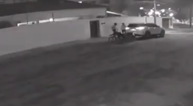 Vereador reage a assalto na porta de casa e mata bandido com 3 tiros; confira o vídeo
