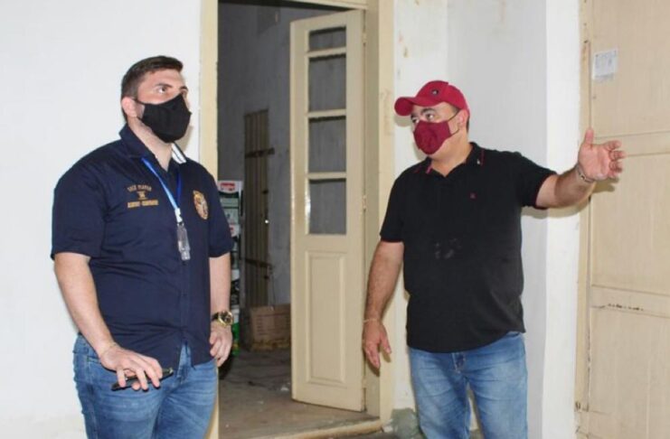 O prefeito Cristiano Viana avaliou o antigo prédio na manhã da última terça-feira, 05