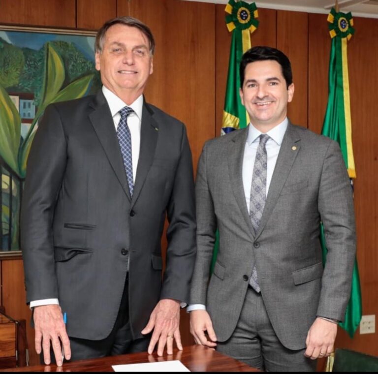 “Impeachment é um estupro à democracia”, diz Gustinho Ribeiro ao defender Bolsonaro
