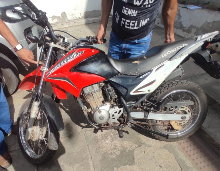 Policiais da Delegacia de Itabaiana recuperam moto furtada em Lagarto