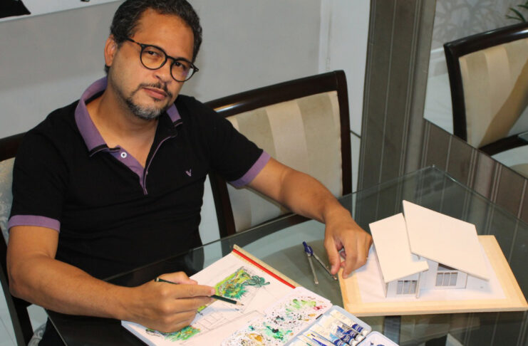 Márcio Santos Lima, que leciona Desenho no IFS/Campus Lagarto e está lotado na Coordenadoria de Arquitetura e Urbanismo.