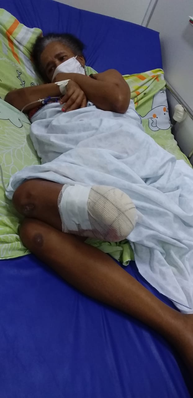 Filho realiza campanha para comprar cadeira de rodas para a mãe