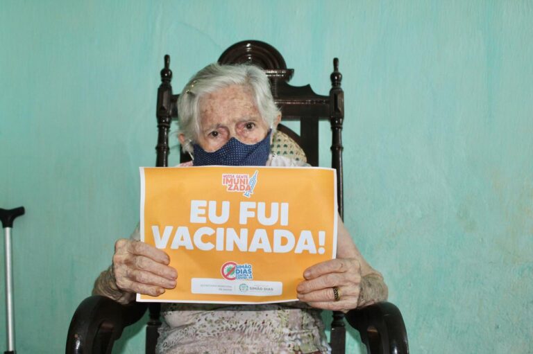 2ª fase: Idosa de 91 anos é a primeira imunizada contra a Covid-19