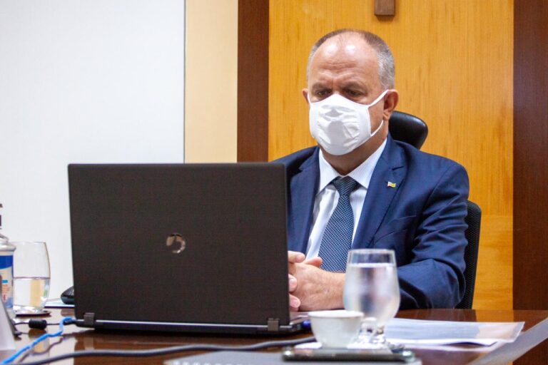 Belivaldo anuncia pagamento de funcionários públicos dentro do mês