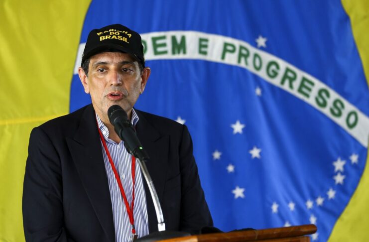 Ministra da Mulher, Família e Direitos Humanos, Damares Alves, participa de cerimônia de entrega de cestas básicas a municípios da Ilha de Marajó.