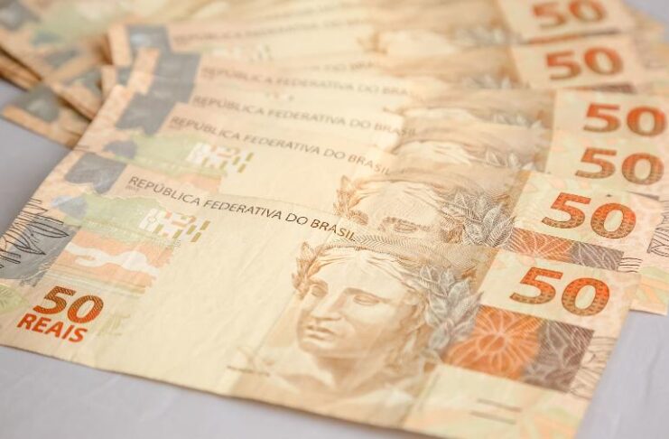 notas-de-dinheiro-real-reais-r-50-1586797448415_v2_900x506 (2)