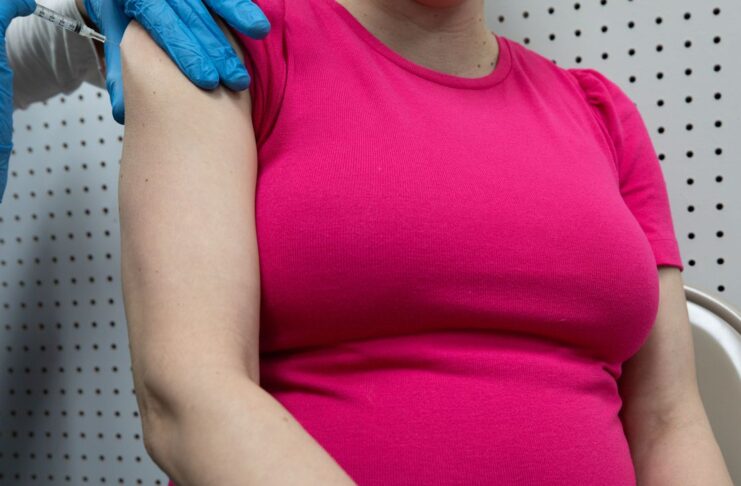 2021-03-16t230555z_1_lynxmpeh2f1qe_rtroptp_4_health-coronavirus-israel-vaccine-pregnancy