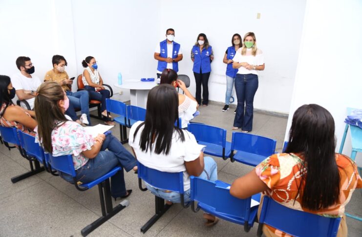 Prefeita Hilda Ribeiro esteve reunida com alguns dos brigadistas